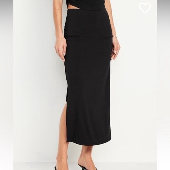 Old Navy black Ruched Maxi Skirt - Picture 7 of 12